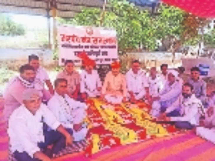 Former minister Kanhaiyalal Meena arrived in Tunga to boycott the work ...
