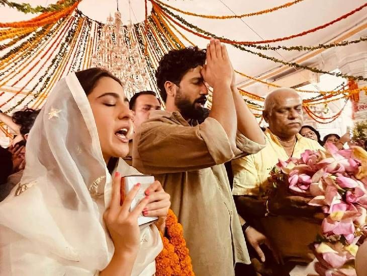 Hanuman Setu temple reached after seeing the splendor of Bade Mangal