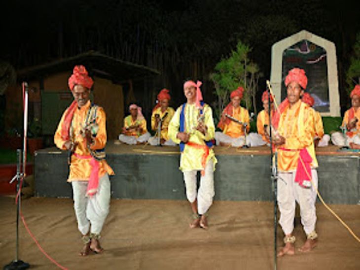 Presented Dhimrayai dance with folk songs in the indigenous program of ...