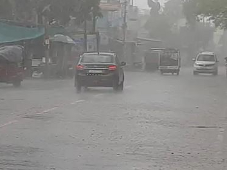 Weather changed in the evening, for the first time it rained heavily ...