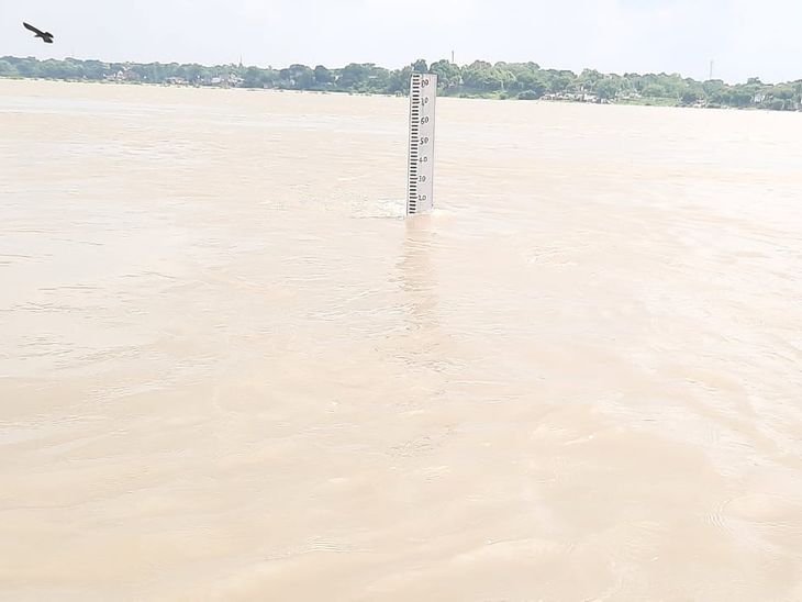 Rapidly rising water level, waterlogging in low-lying areas, residents ...