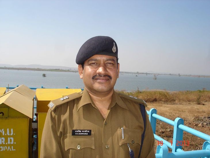 Maintaining law and order is the priority: Narvariya | कानून व्यवस्था ...