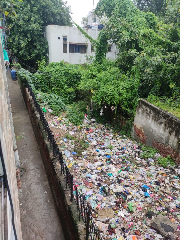 The main post office wall is on the verge of collapsing, the empty ...