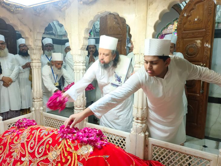 Urs-e-Pak ends at Rampur's Bhaisodi Sharif
