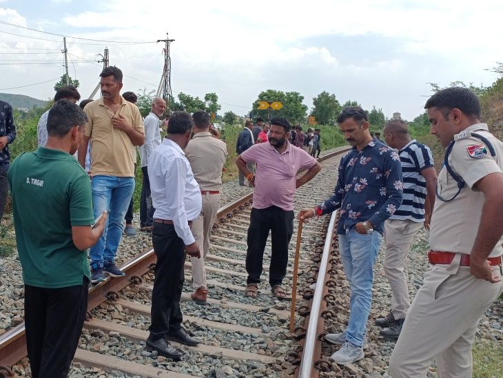 Young man's arms and legs cut off after being hit by train ट्रेन की