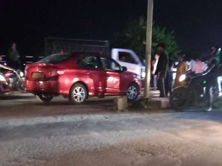 Civil surgeon of district hospital hit by car in Narmadapuram ...