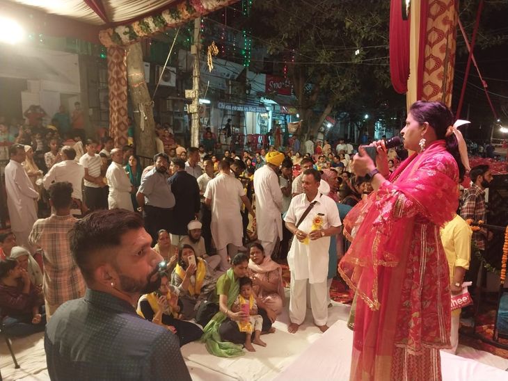 Cloth removed from the idol of Shri Ganesh Maharaj with chanting of ...