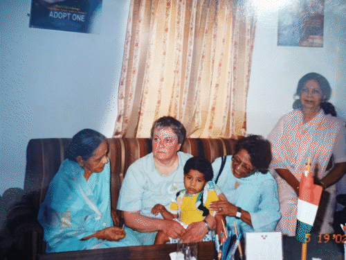 Lucknow USA Girl Rakhi Story; Mahogany Finds Real Mother And Father