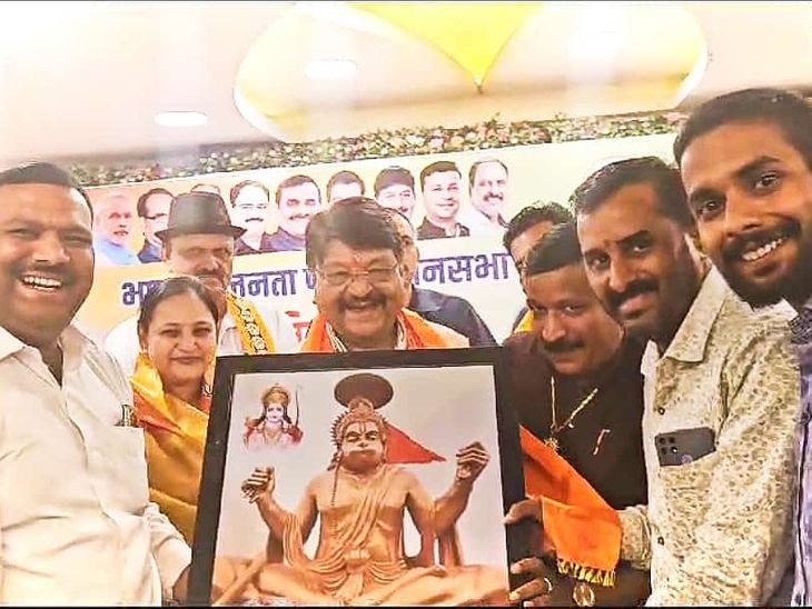 Rathore community welcomed Kailash Vijayvargiya in Indore.