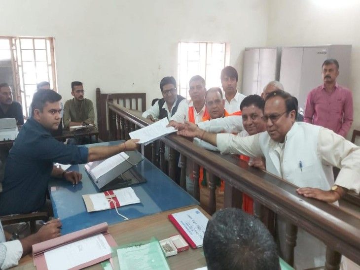 BJP candidate Gordhan Verma filed nomination from Dhod.