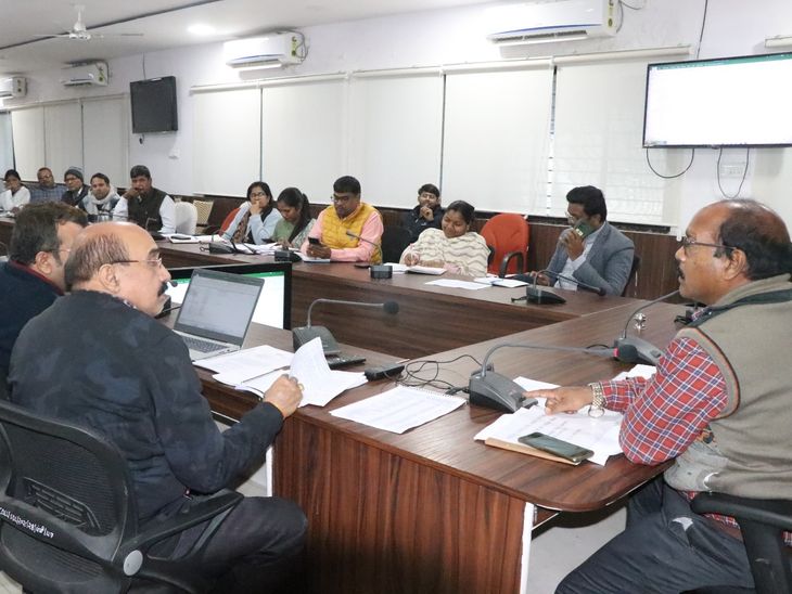 Additional Collector held a meeting of officials