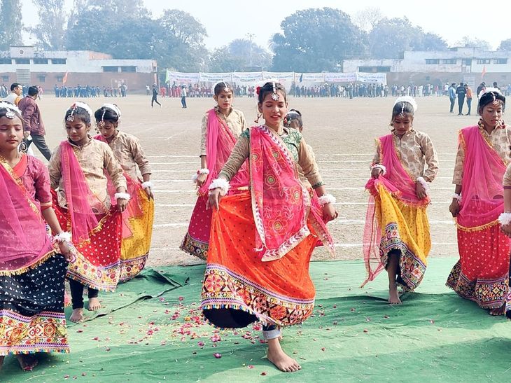Sports day organized in Rampur रामपुर में खेल दिवस का आयोजन खेलों को