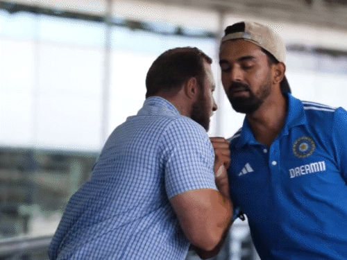 दूसरे टेस्ट के लिए केपटाउन पहुंची टीम इंडिया: सिराज ने सभी को नए साल की शुभकामनाएं दीं;  प्रतियोगिता तीन जनवरी को होगी।