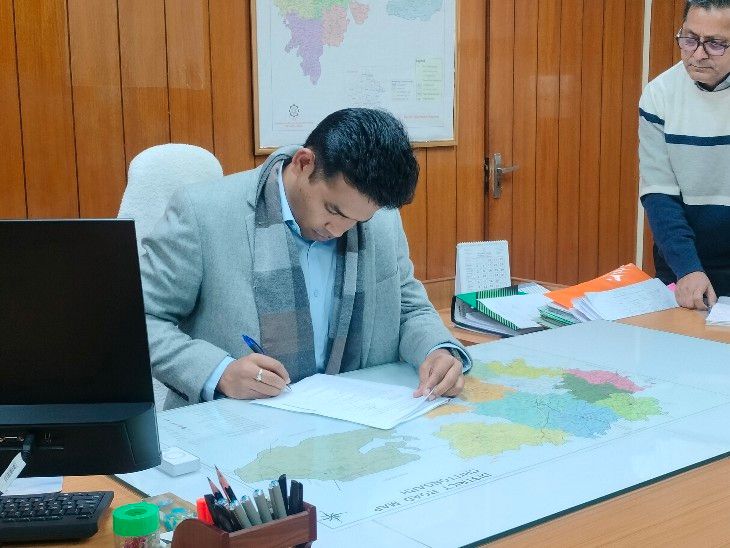 Alok Ranjan took over as District Collector