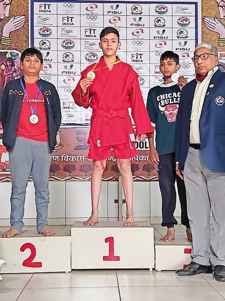 Rehan won gold in state level judo competition | रेहान ने राज्य स्तरीय ...