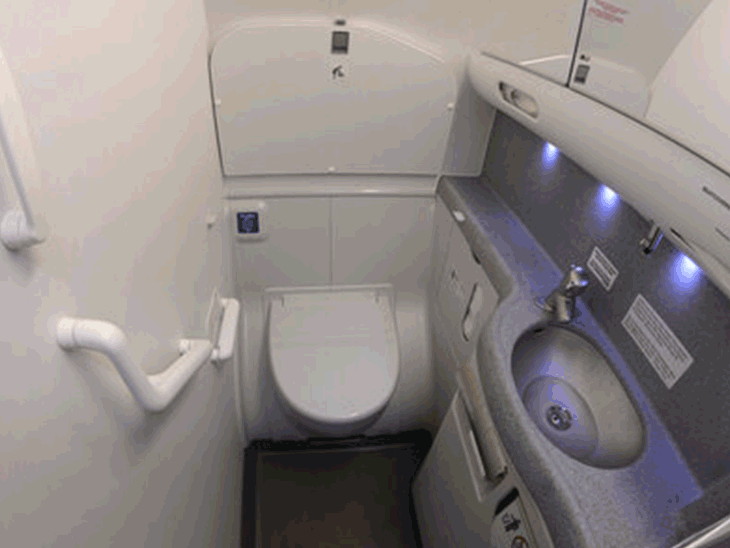 SpiceJet Airlines toilet scandal Mumbai Bengaluru Flight On the MumbaiBengaluru flight, the