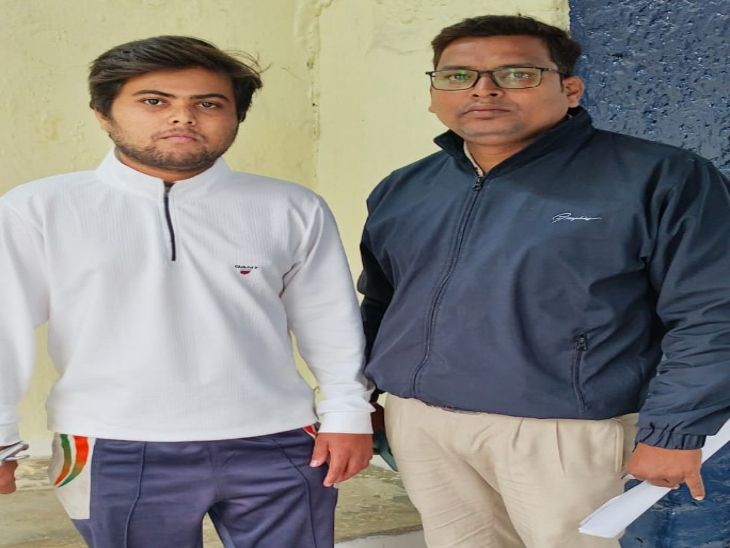 Become a fake IAS to meet Pandit Dhirendra Shastri