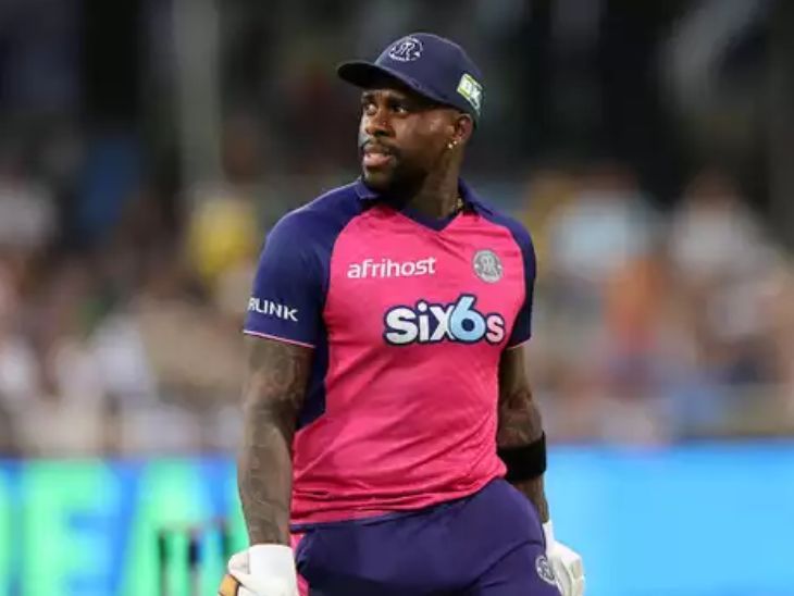 पूर्व क्रिकेट अंतरराष्ट्रीय फैबियन एलन को बंदूक की नोक पर लूटा गया: SA20 में पार्ल रॉयल्स टीम, टीम होटल के बाहर की घटना