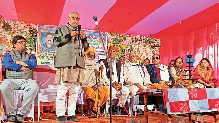 The statue of late Vishnu Rai, martyred in the Kargil war, was unveiled ...