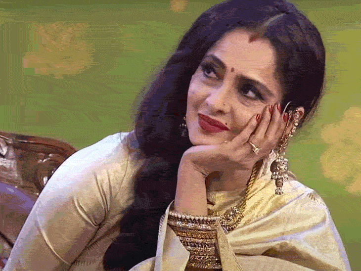 Rekha began crying after listening to Saroj Khan’s scolding | सरोज खान की डांट सुनकर रोने लगी थीं रेखा: फिल्म ‘शेषनाग’ का है किस्सा, सेट पर लेट से आने पर पड़ी थी फटकार