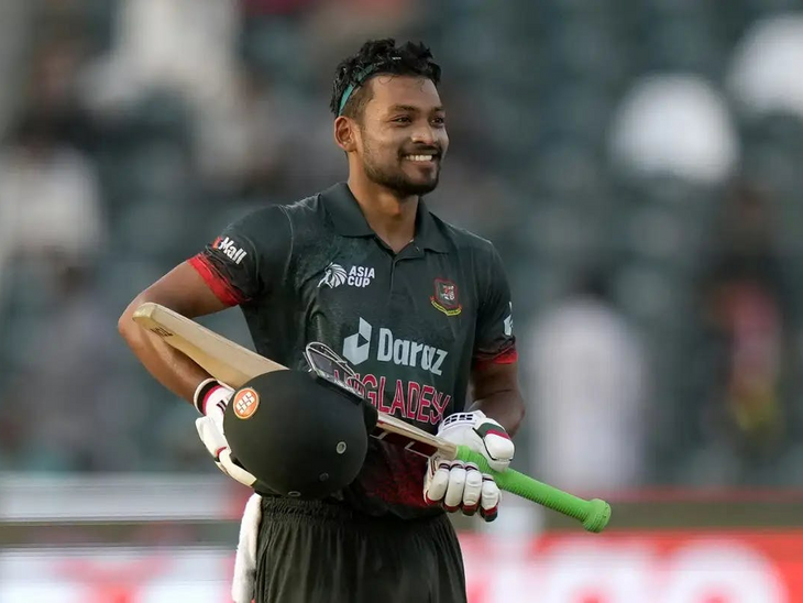 नजमुल हुसैन शांतो बने तीनों फॉर्मेट में बांग्लादेश के कप्तान- उन्होंने एक साल के लिए संभाली जिम्मेदारी, टी20 वर्ल्ड कप में शाकिब की जगह होंगे कप्तान.