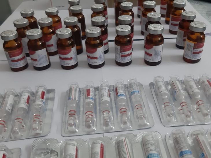 Was openly selling intoxicating injections for Rs 200 | 200 रुपए में ...