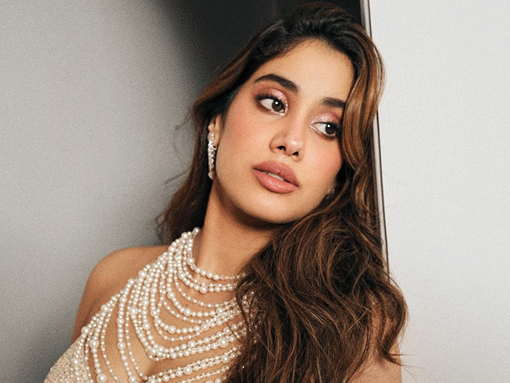 Janhvi Kapoor did not be taught something from LA appearing college | जान्हवी कपूर ने LA एक्टिंग स्कूल से कुछ नहीं सीखा: बोलीं- मुझे वो साल भारत और यहां के लोगों को जानने में लगाने चाहिए थे