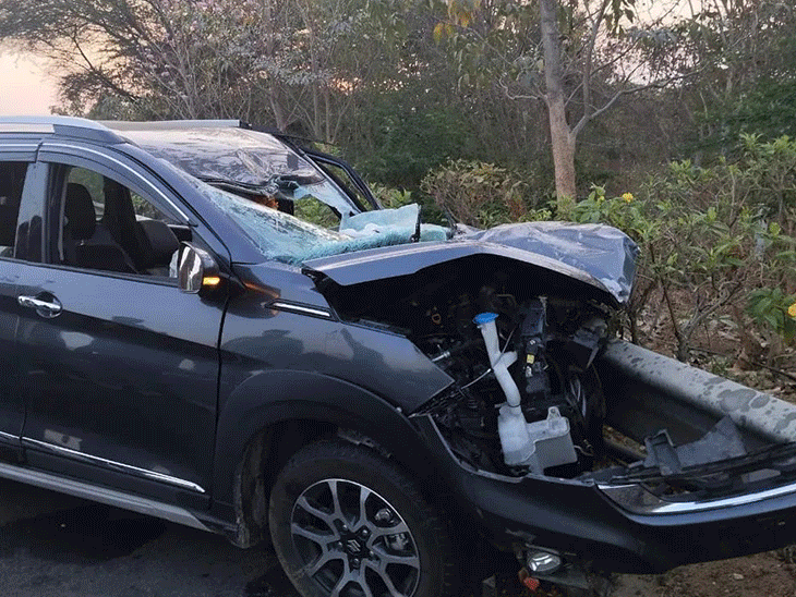 BRS MLA Lasya Nandita dies in car accident | तेलंगाना में BRS विधायक लस्या नंदिता की एक्सीडेट में मौत: डिवाइडर से टकराई SUV; 10 दिन पहले सड़क हादसे में जान बची थी