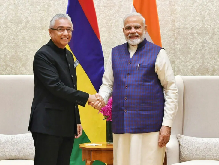 indian Military base on agalega island in mauritius befitting reply china | हिंद महासागर में चीन को जवाब-मॉरीशस में मिलिट्री बेस तैयार: सागर प्रोजेक्ट में 3KM लंबा रनवे बनाया, यहां सर्विलांस प्लेन लैंड कर सकेगा