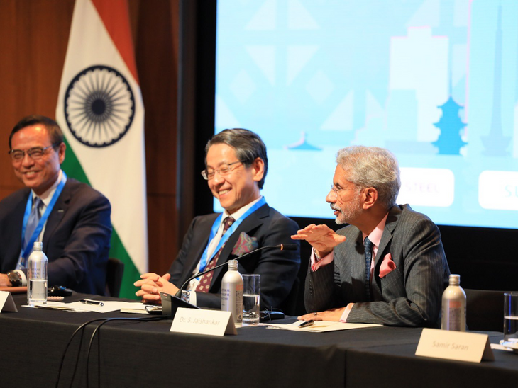Jaishankar Accuses China of Breaching Longstanding Written Agreements at Raisina Roundtable in Tokyo | जापान में जयशंकर बोले- चीन लिखित समझौतों को नहीं मानता: कहा- भारत-चीन बॉर्डर पर 45 साल खूनखराबा नहीं हुआ, गलवान झड़प ने सब बदल दिया
