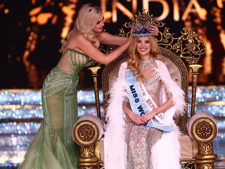 Miss Czech Republic turns into Miss World-2023 | चेक रिपब्लिक की क्रिस्टीना पिजकोवा बनीं मिस वर्ल्ड-2023: भारत की सिनी शेट्टी टॉप-8 राउंड तक ही पहुंच सकीं; मिस लेबनान फर्स्ट रनर अप रहीं