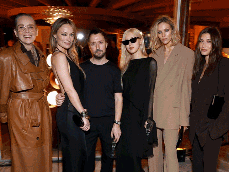 Oscar Social gathering 2024 Images; Robert Downey Jr | Hailey Bieber Jonathan Bailey | प्री-ऑस्कर्स पार्टी 2024: कोरियन सिंगर ब्लैकपिन रोज के साथ नजर आईं हैली बीबर, वाइफ सुजैन और को-स्टार ग्वेनेथ पाल्ट्रो के साथ पहुंचे रॉबर्ट डाउनी जूनियर