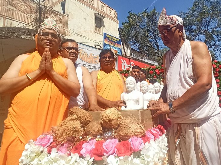 Statues of eight gods will be installed in Dingbar Jain temple.