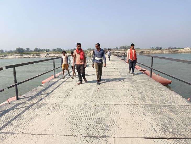 The first barrel bridge of Kosi river is ready at Rajanpur-Ghoghsam ...