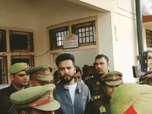 Elvish Yadav Arrest Replace | Elvish Yadav Noida Rave Celebration Snake Venom Case | एल्विश यादव को 14 दिन के लिए जेल भेजा गया: नोएडा से गिरफ्तार; नशे के लिए सांपों के जहर के इस्तेमाल का मामला – Noida (Gautambudh Nagar) Information