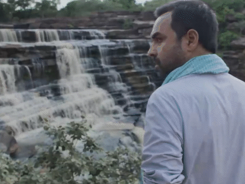 Mirzapur 3 Video; Pankaj Tripathi Ali Fazal | Guddu Kaleen Bhaiya | ‘मिर्जापुर 3’ की पहली झलक: कालीन भैया बने पंकज त्रिपाठी ने पूछा- ‘भूल तो नहीं गए हमें’, मुस्कुराते नजर आए गुड्‌डू भैया