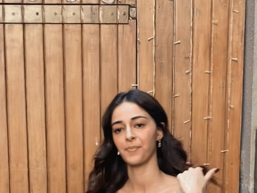 Ananya Pandey’s sister Alana’s child bathe | अनन्या पांडे की बहन अलाना का बेबी शॉवर: कैजुअल लुक में आदित्य रॉय कपूर पहुंचे, बिपाशा बसु पति और बेटी के साथ नजर आईं