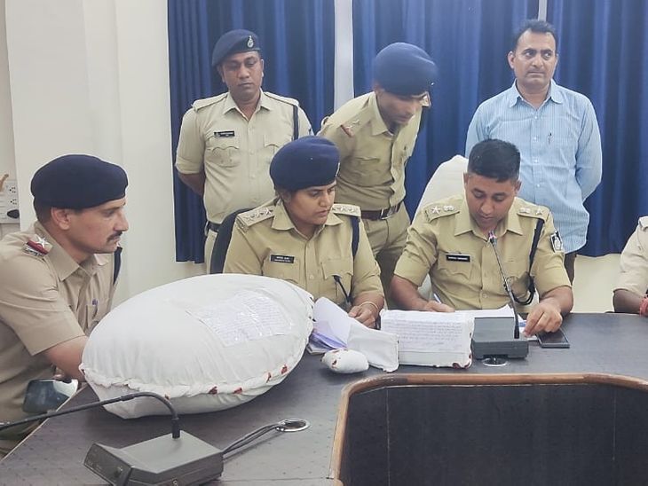 Timarni police stole thirteen kilos of doda from one accused near the ...