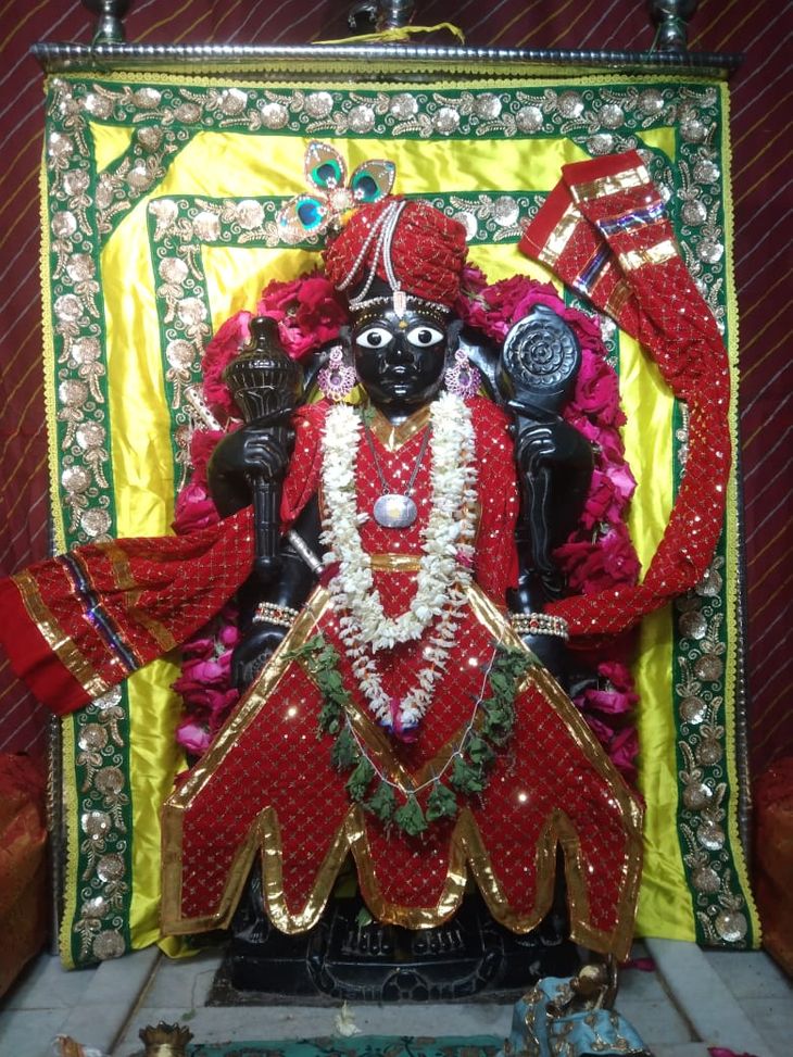 Lord Ranchhod Rai was beautifully decorated