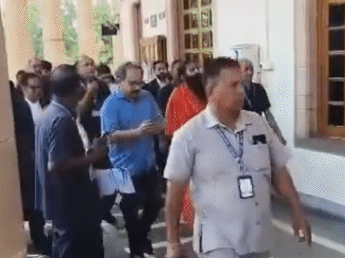 Patanjali Misleading Ads Case; Baba Ramdev | Acharya Balkrishna – IMA | पतंजलि भ्रामक विज्ञापन केस में आज SC में सुनवाई: रामदेव ने 9 अप्रैल को नया माफीनामा भरा; पुराने एफिडेविट पर कोर्ट ने कहा था- खानापूर्ति नहीं चाहिए