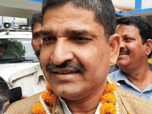 Congress candidate Dr Javed has assets worth Rs 10 crore