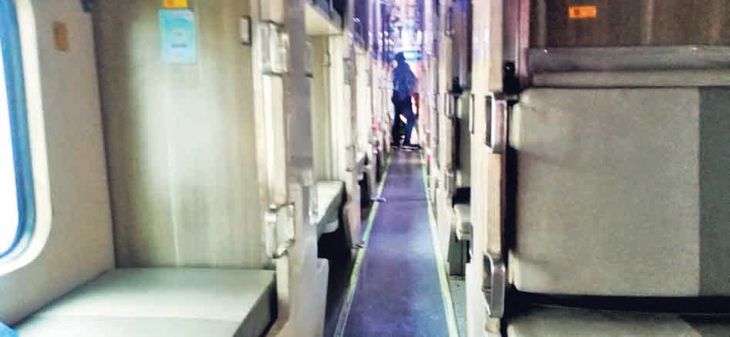 After 12 years Garib Rath started with LHB coaches, 142 seats also ...