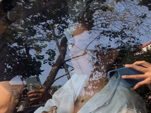 Arbaaz Khan reached dwelling after firing in Galaxy Condominium | फायरिंग के बाद सलमान से मिलने पहुंचे भाई अरबाज-सोहेल: पति के साथ बहन अर्पिता भी दिखीं; भतीजे अरहान भी गैलेक्सी अपार्टमेंट के बाहर स्पॉट हुए