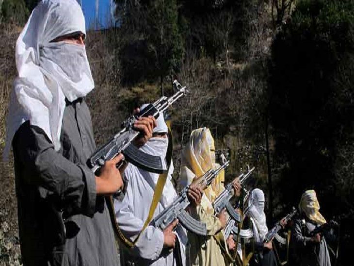 Lashkar changed the pattern to deliver weapons in Kashmir | कश्मीर में हथियार पहुंचाने के लिए लश्कर ने पैटर्न बदला: खालिस्तानी पंजाब के रास्ते हथियार पहुंचा रहे, पहले पाकिस्तान से मंगाए जाते थे