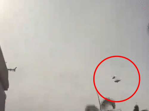 Malaysian Navy helicopters collide mid-air; Photo-video update | मलेशिया के 2 नेवी हेलिकॉप्टर टकराए: 10 क्रू मेंबर्स की मौत, परेड रिहर्सल में हादसा; एक हेलिकॉप्टर स्विमिंग पूल, दूसरा स्टेडियम में गिरा