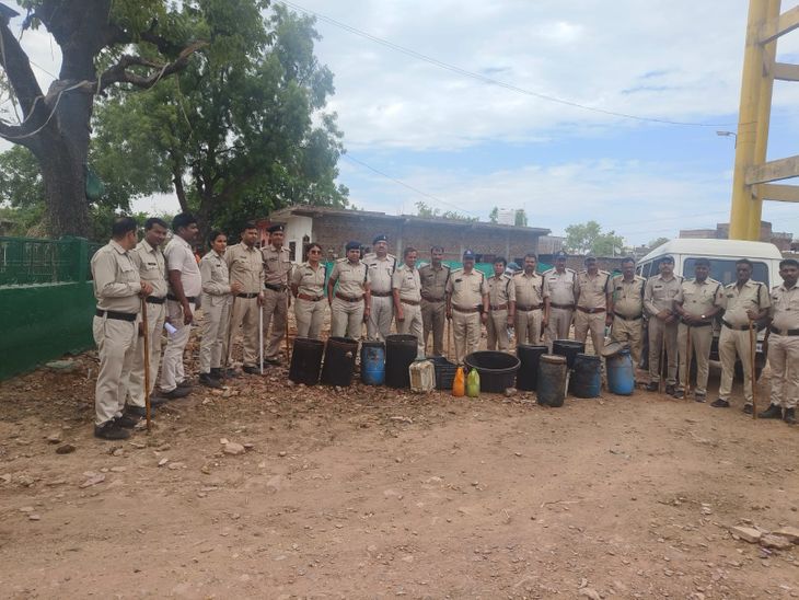 Joint action of Excise-Police Department in Satwas