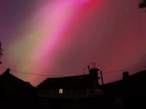 The world’s biggest solar storm came after 20 years | 20 सालों बाद आया दुनिया का सबसे बड़ा सौर तूफान: दुनिया के कई शहरों में ऑरोरा लाइट्स से रंग-बिरंगा हुआ आसमान