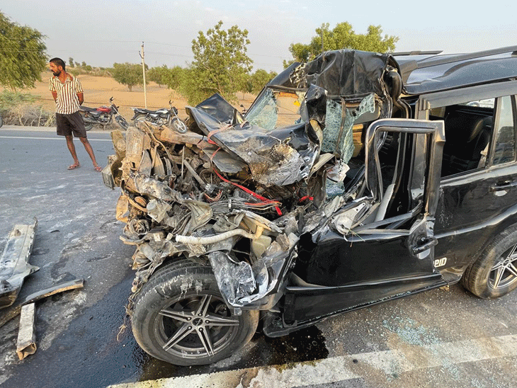 4 members of a family died in a road accident | पति-पत्नी और उनकी बेटी ...