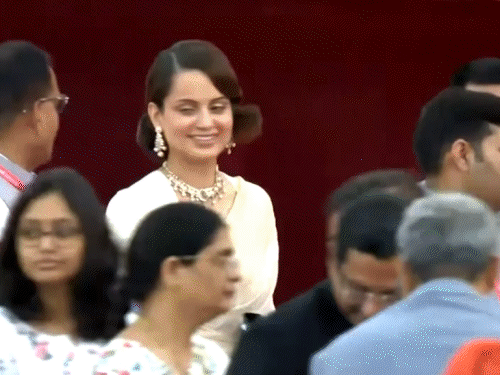 PM Modi Shapath Grahan 2024 Bollywood Visitor Photographs; Shah Rukh Khan Akshay Kumar | Kangana Ranaut | मोदी के शपथ ग्रहण में पहुंचे शाहरुख-अक्षय: कंगना भी पहुंचीं, रजनीकांत और विक्रांत मेसी ने भी शिरकत की