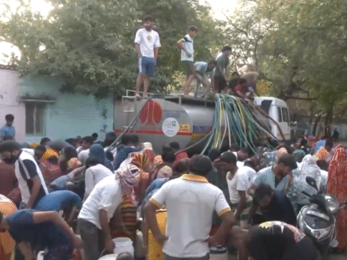 Delhi Water Crisis Update; Supreme Court Vs Arvind Kejriwal AAP Govt | UP Himachal Water Supply | दिल्ली जल संकट- सुप्रीम कोर्ट की AAP सरकार को फटकार: कहा- टैंकर माफिया को लेकर अगर एक्शन नहीं लिया है तो हम पुलिस से कहेंगे